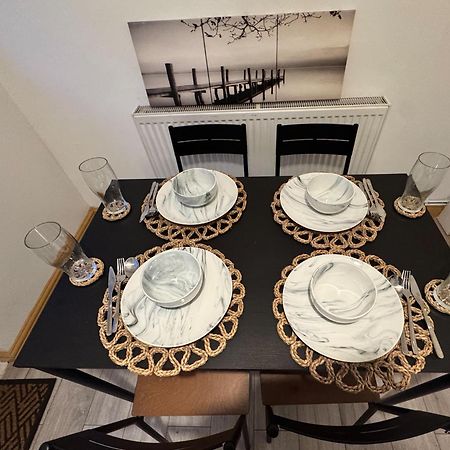 Contractor Haven- 3Bdr Crew House, Free Parking, Fast Wifi & Private Garden Lejlighed Nottingham Eksteriør billede